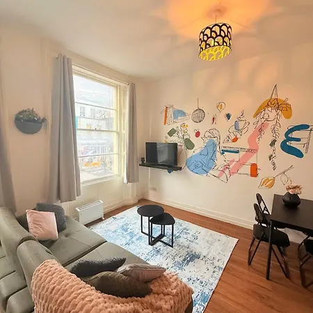 Flat In Stokes Croft * בריסטול